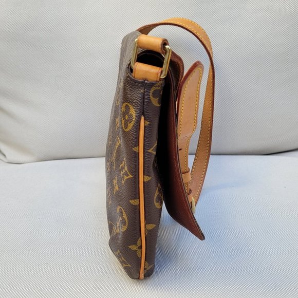 LOUIS VUITTON salsa shoulder bag - Picture 4 of 15